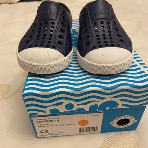 Native navy shoes - size 5 baby